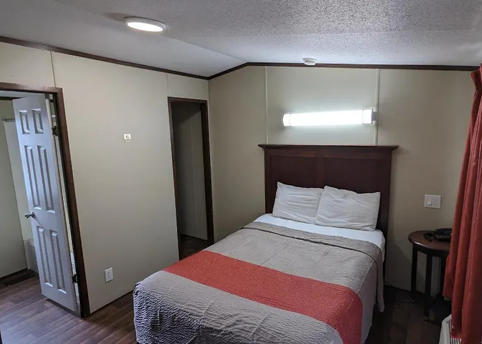 Hillcrest Inn & Suites Ozona