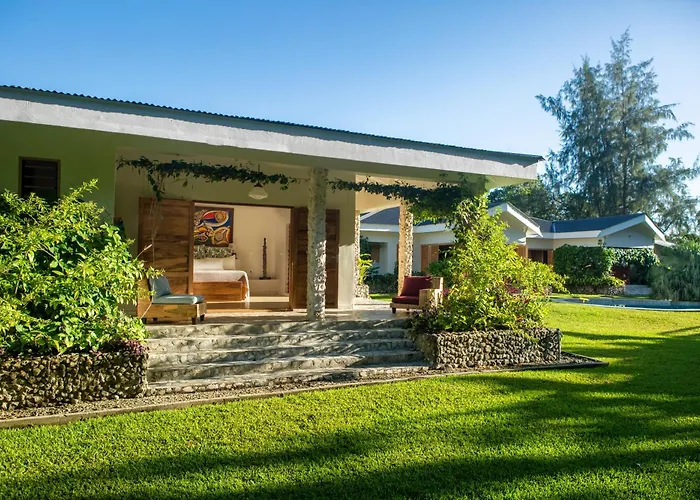 Nakatumble - Luxury Sustainable Villa With Farm