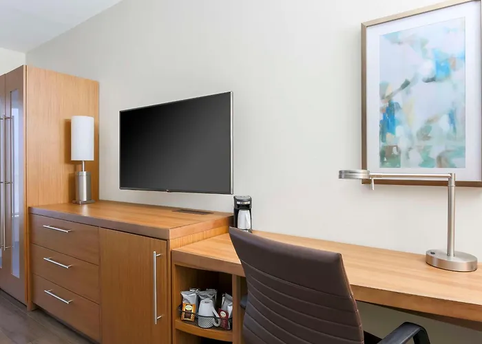 Hyatt Place Waco - South