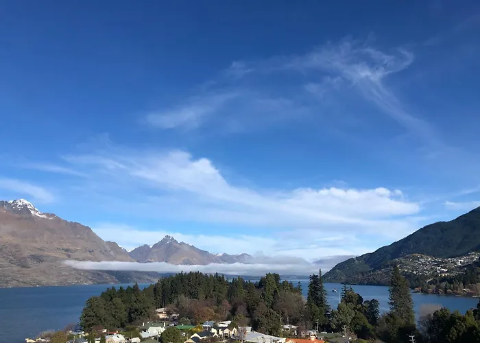 Ramada By Wyndham Queenstown Central