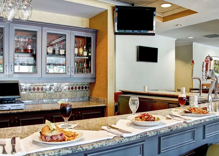 Hilton Garden Inn Ottawa Airport