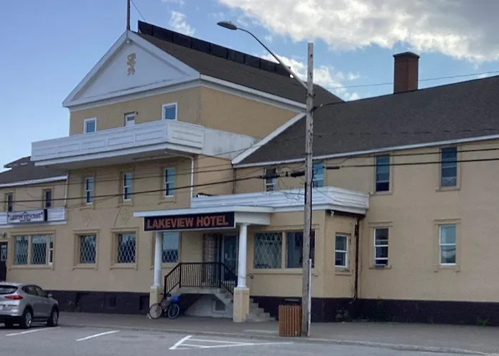 Lakeview Hotel
