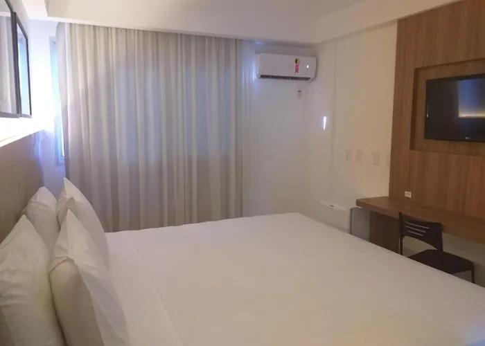 Pratti Hotel