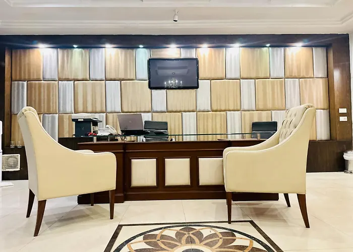 Grand Regent Hotel And Suites