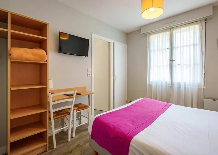 Hotel Val De Loire