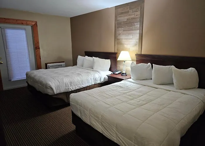 Crookston Inn & Convention Center