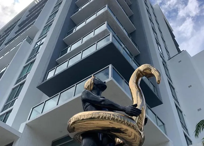 Luxury Oceanview Studio At Miami Design District