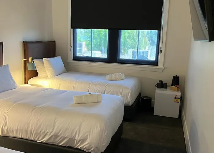 Sportsmens Club Hotel