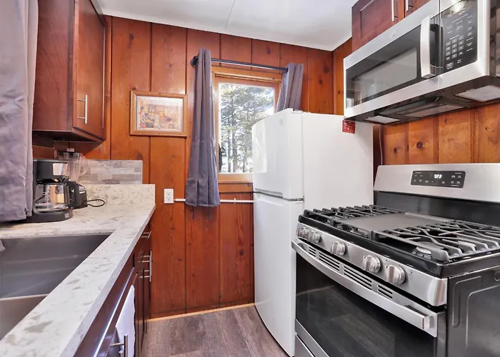 Little Pines Couples Lakeside Cabin By Big Bear Vacations