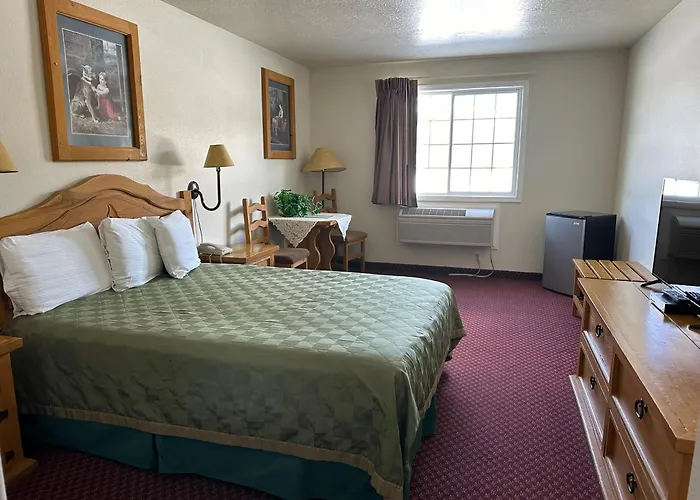 Columbine Inn And Suites