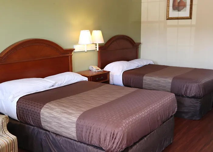 Woodstream Inn