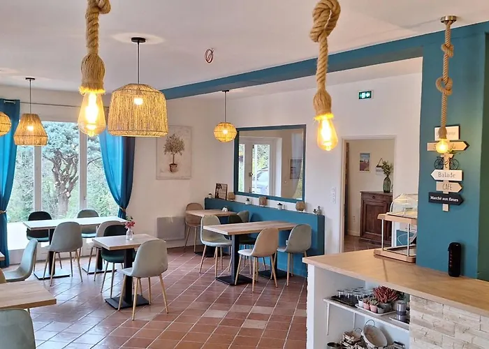Logis Hotel Le Mas D'Helene