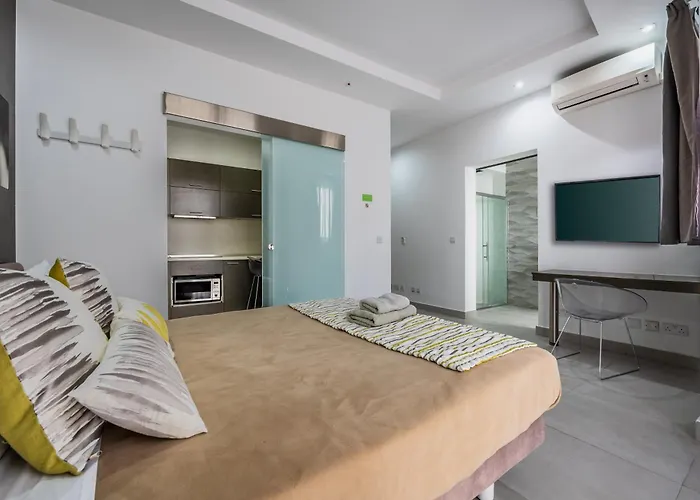 Jules Suites Saint Julian's