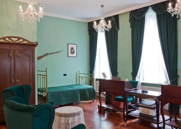 Incanto Old Town Boutique