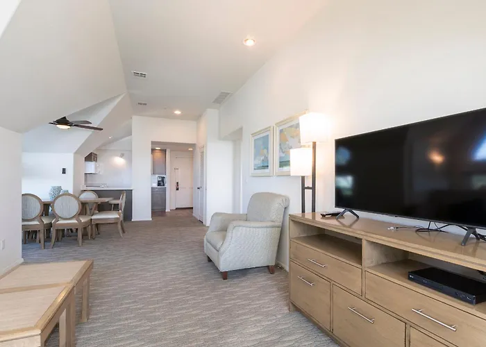 Wave Crest Resort