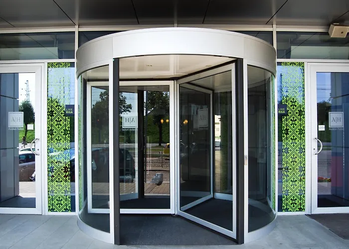 Avalon Hotel & Conferences