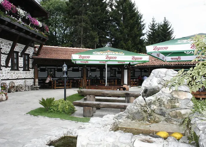 Family Hotel Makedonska Kruchma