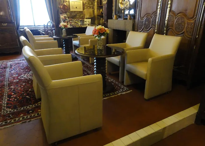 Logis Hotel Restaurant De La Croix D'Or-Avranches