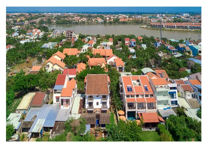 Calm House Hotel Hoi An 1