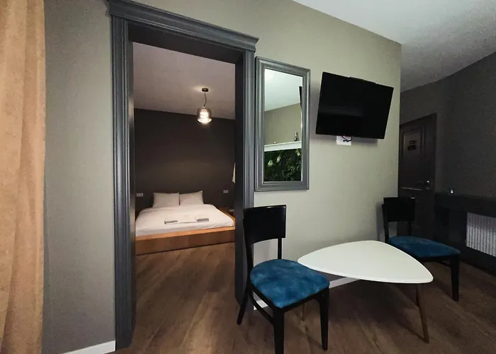 Grand Jnk Boutique Hotel