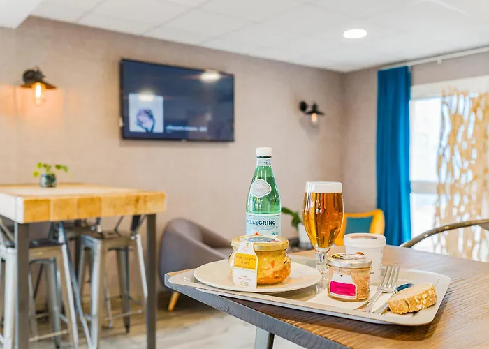 Kyriad Direct Tours Sud - Chambray Les Tours