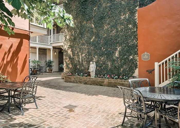 French Market Inn