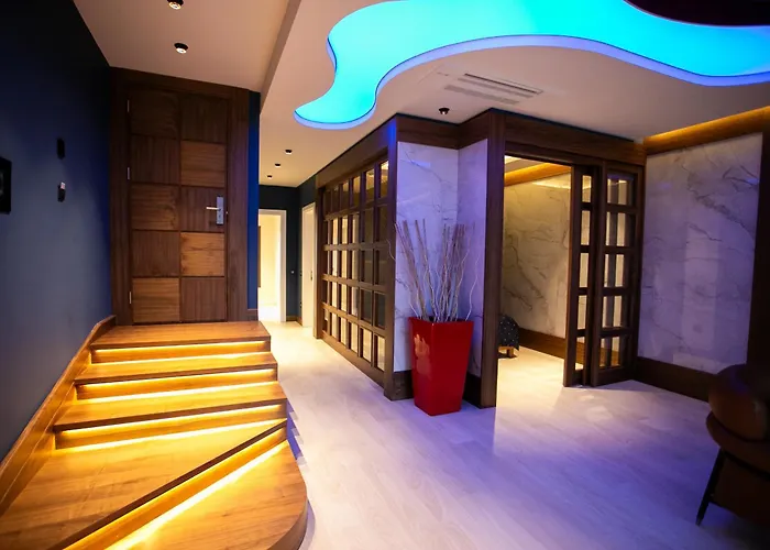 Lalila Blue Suites