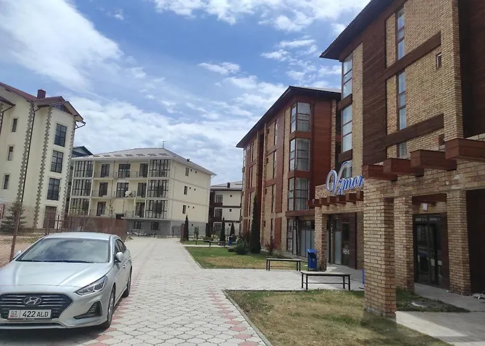 Vzmorie Deluxe Hotel