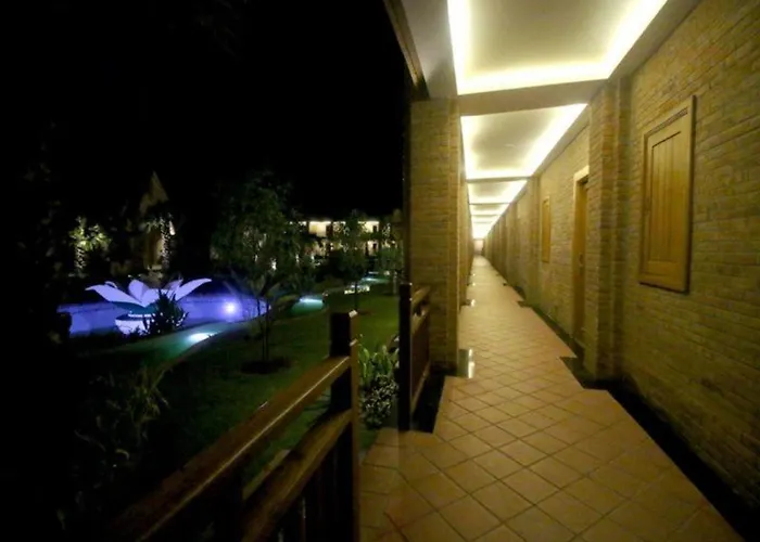 Famous Hotel Bagan