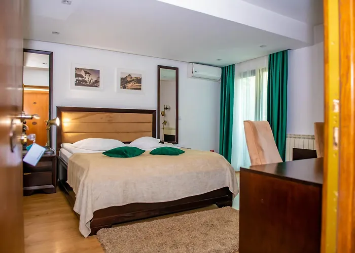 Hotel Thr Center