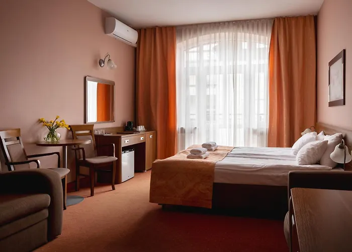 Paria Hotel