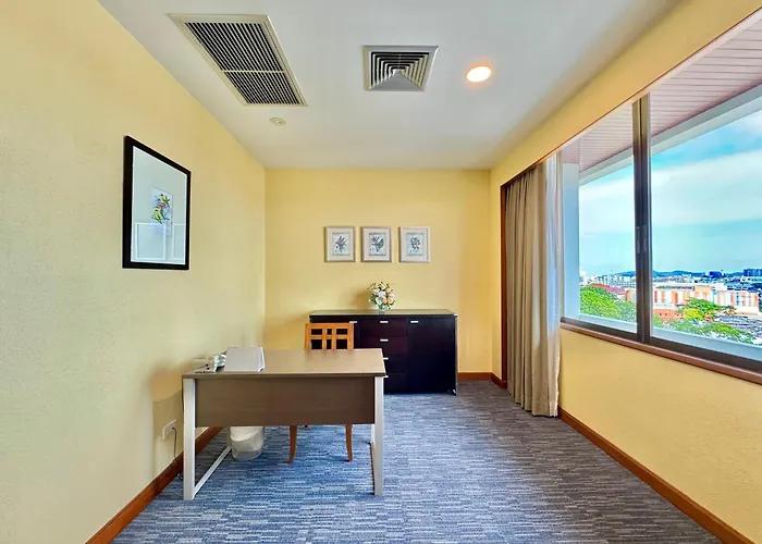 Phuket Merlin Hotel