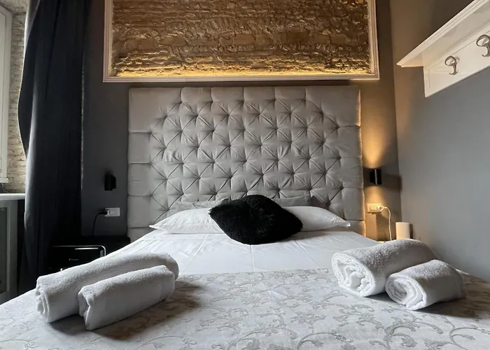 Rhome Luxury Suite