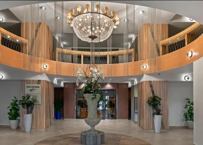 Central Chic Apartament With Spa And Gym