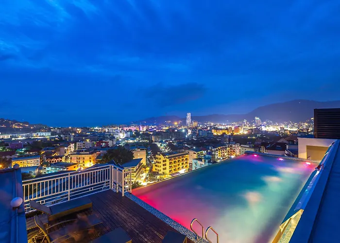 Kana Triple L Hotel Phuket普吉岛卡娜3L酒店
