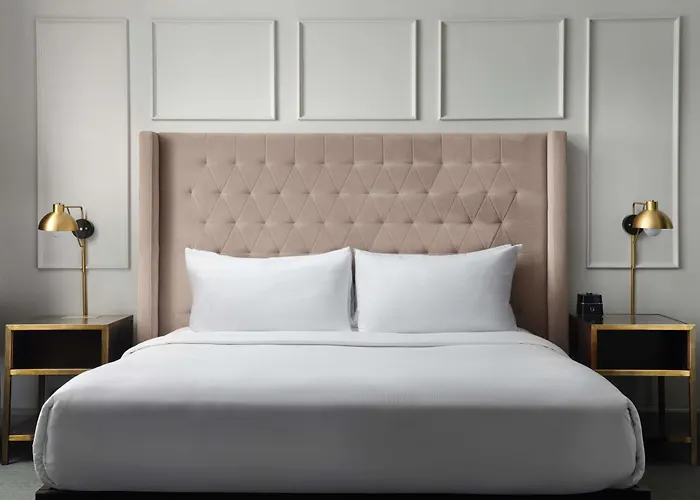 Hotel Phillips Kansas City, Curio Collection By Hilton