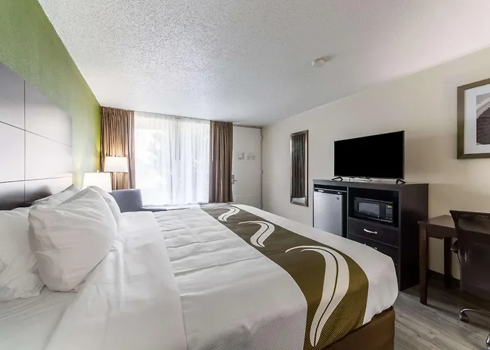 Quality Inn & Suites Vandalia Near I-70 And Hwy 51