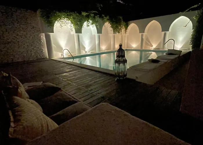 Residencia El Chupito Holistic Resort