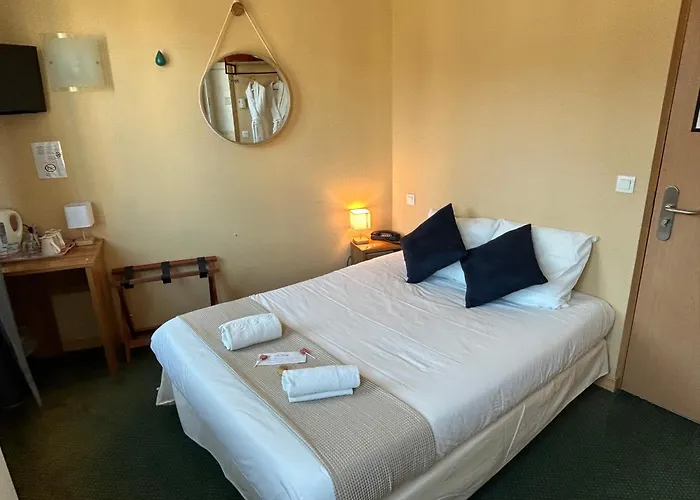 Logis Hotel Restaurant Spa Le Tosny