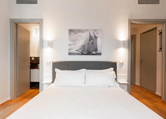 Major House - Luxury Apartments In Rome By Hostand