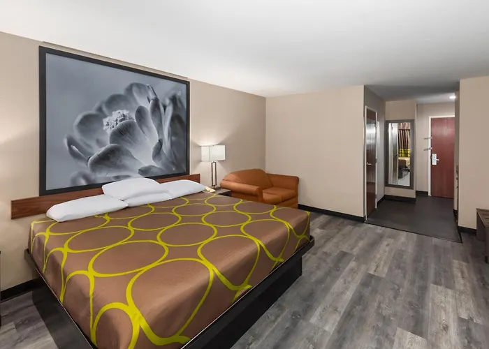 Super 8 By Wyndham Lubbock West