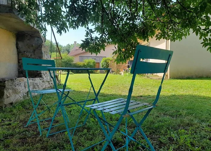 Hotel De L'Ile D'Amour