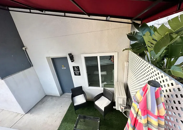 Studio With Private Entrance Next To Balboa Park