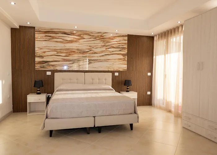 Global Hotel