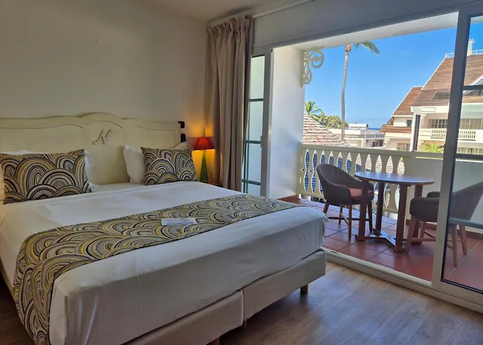 Le Nautile Beachfront