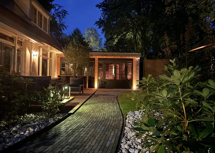 Berg en Bos Suite met luxe jacuzzi