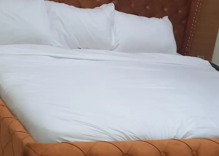 Tovia Hotel And Suite Limited