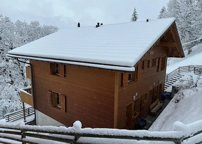 Bed&Breakfast in car-free Wengen - Hop in Nest BnB