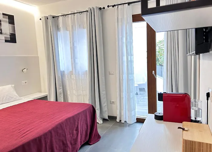 Longevity Hotel
