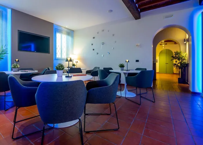 Confidence Hotel Ligabue